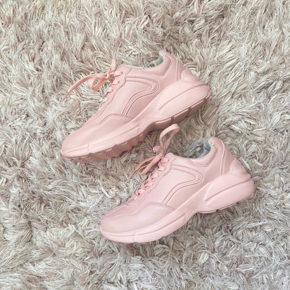Light pink chunky sneakers
